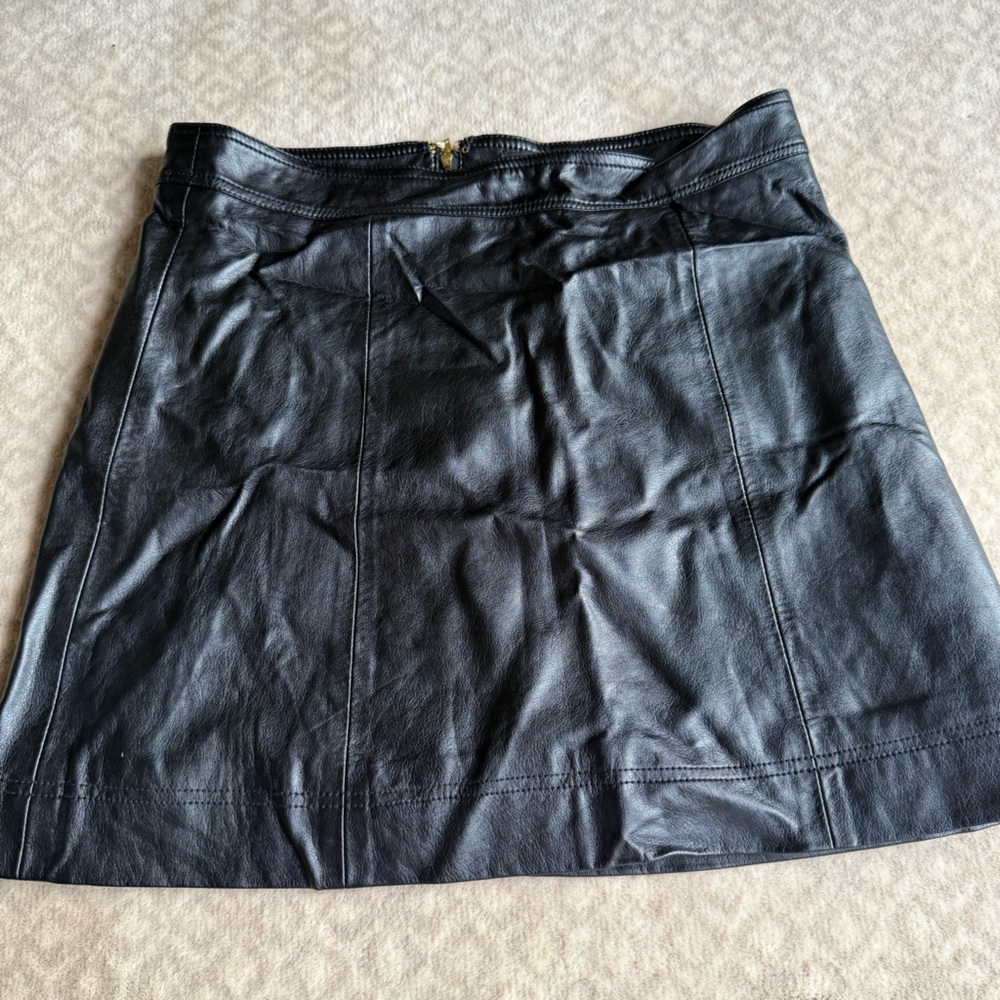 J crew faux leather mini skirt with exposed zipper